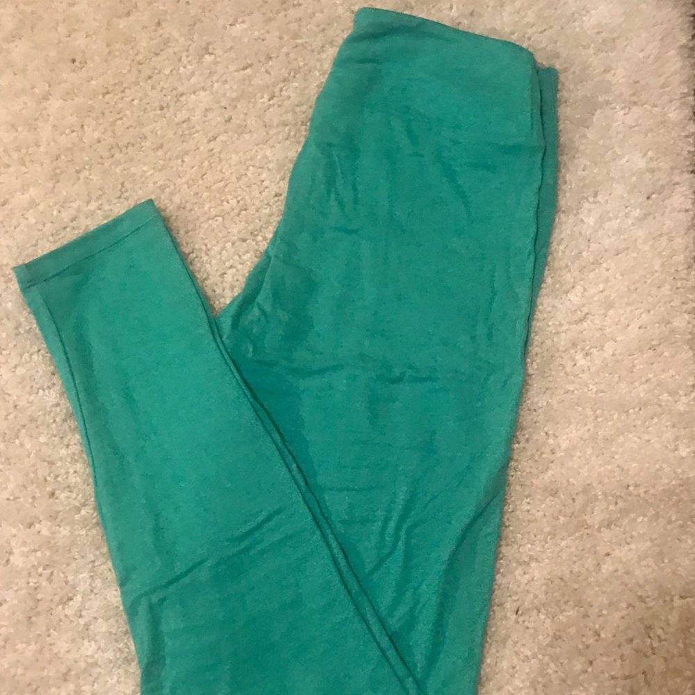 🤩✨LuLaRoe Leggings🤩✨OS